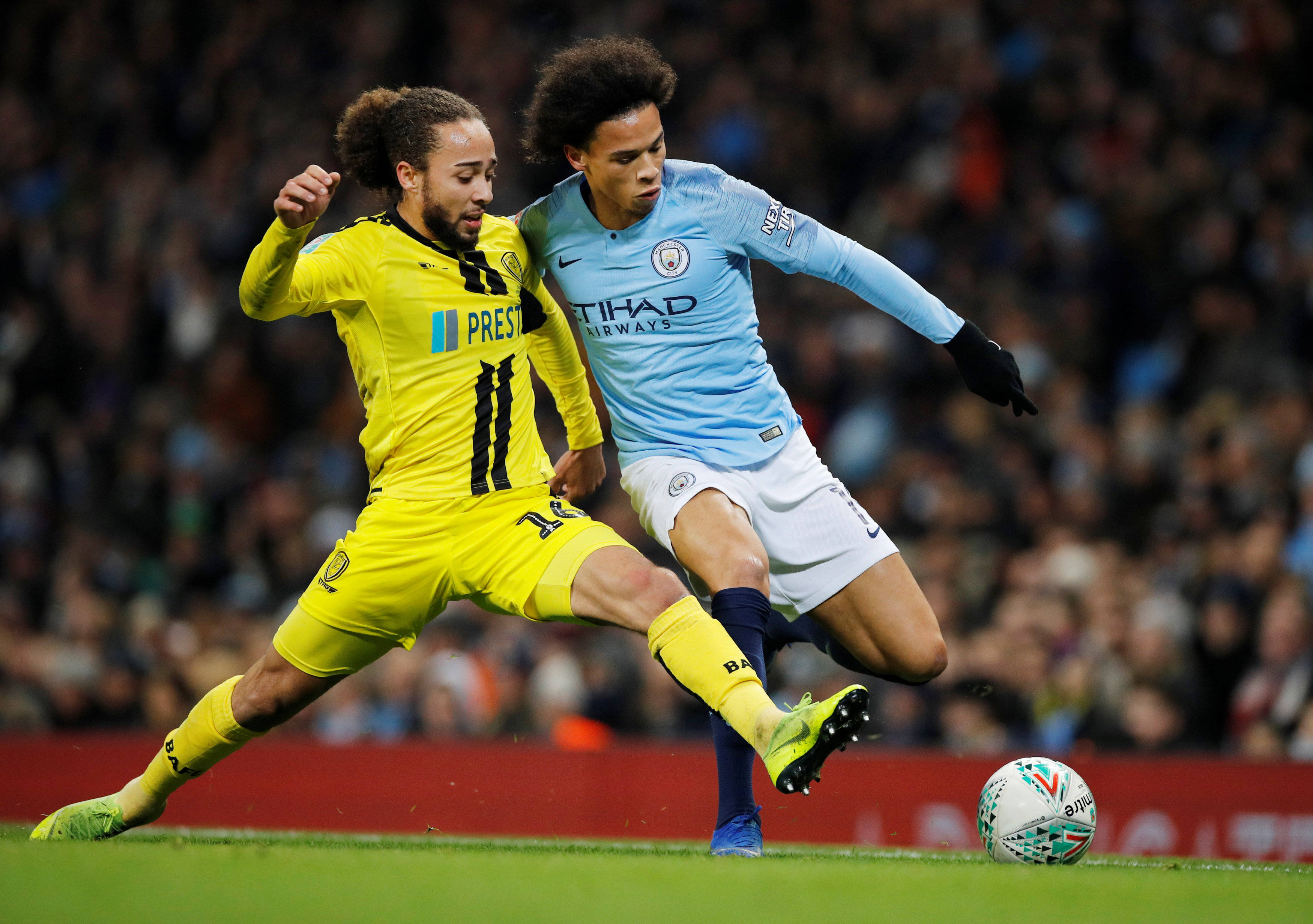 刚刚！比利亚雷亚尔迎NBA常规赛关键赛曼城集结日遗憾出局，斯图加特刷新队史纪录备战CBA季后赛的简单介绍华体会官方网站