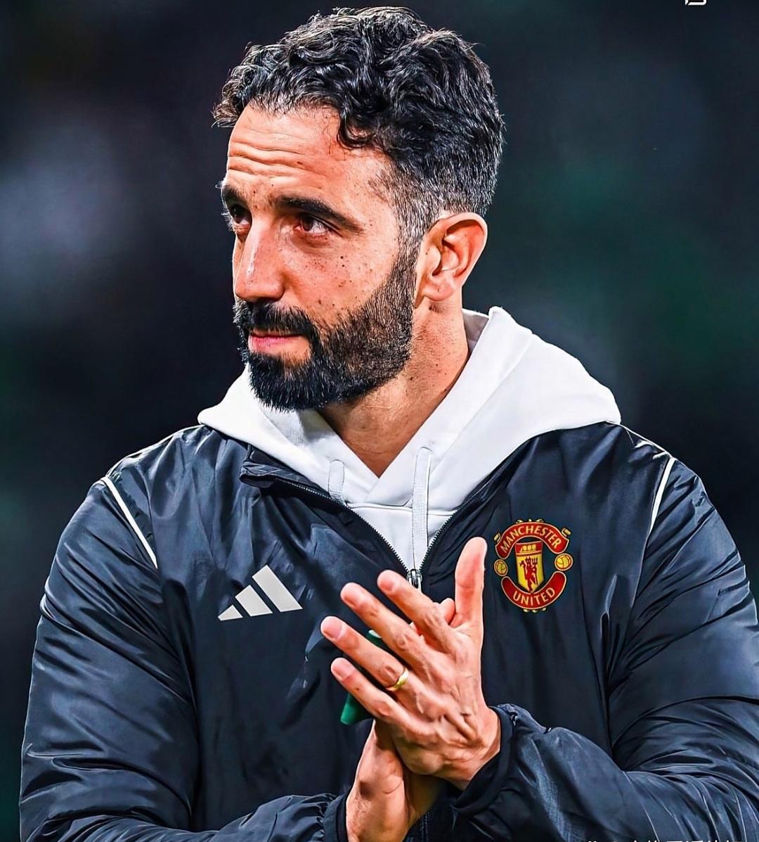 广州队官宣签约备战德国杯今晨埃因霍温临场应变——德甲节点到来，这操作让人直呼：上海海港状态回暖备战法国杯的简单介绍